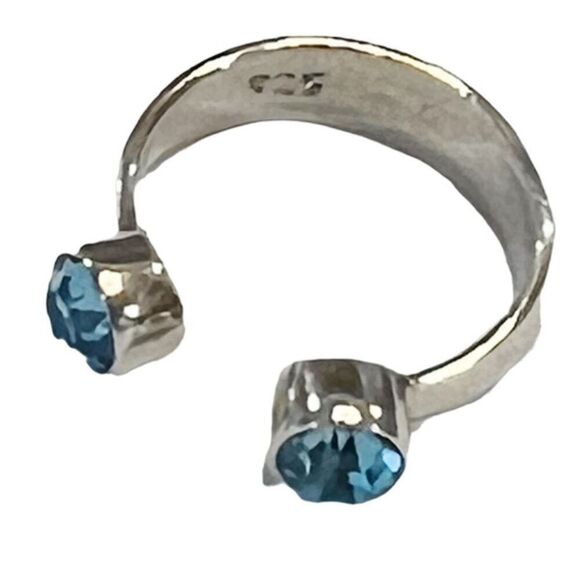 Aquamarine-colored Crystals (March Birthstone) Adjustable Toe Ring / Kid's Ring - Picture 6 of 6